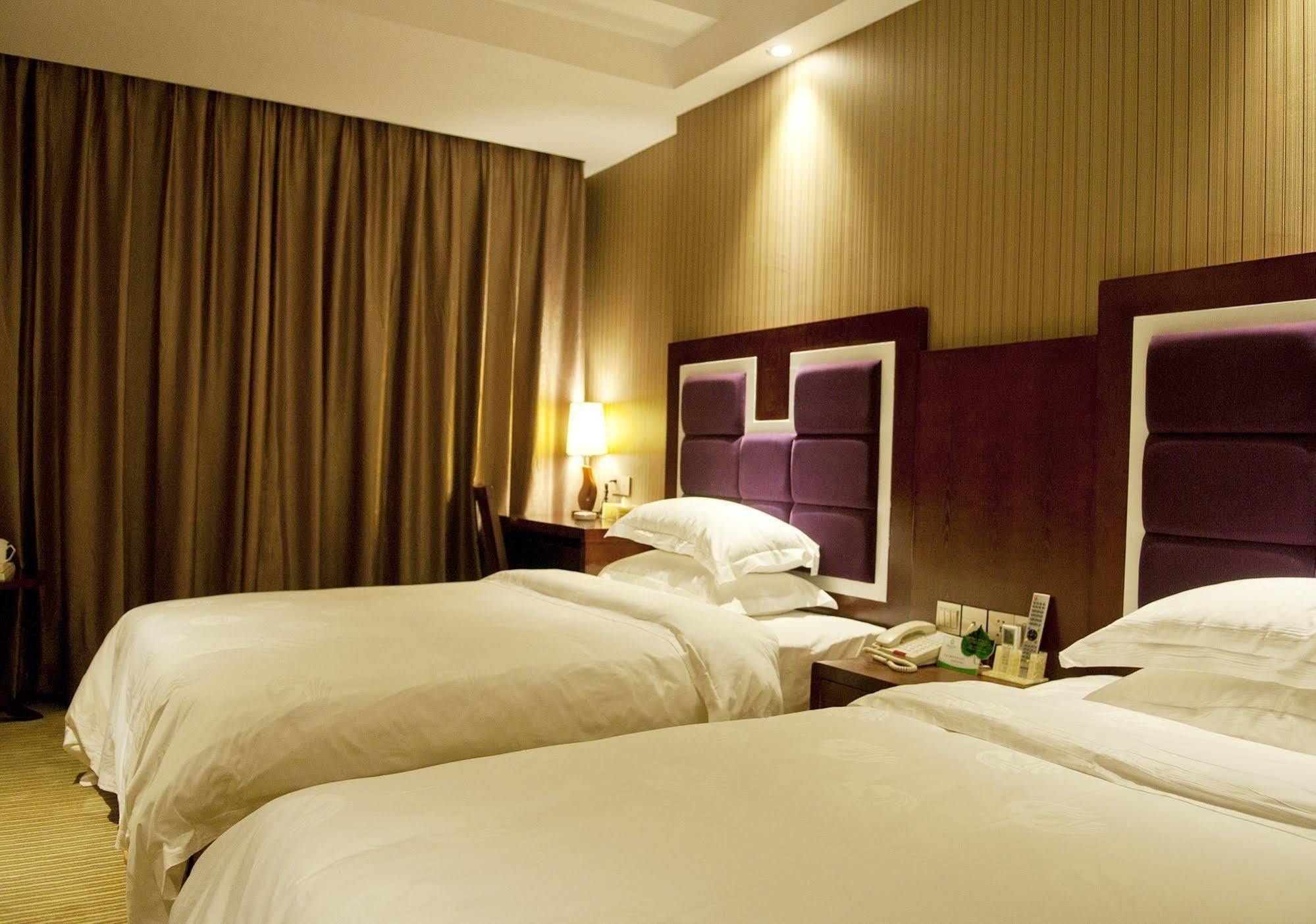 גווילין Yuwei Business Hotel מראה חיצוני תמונה